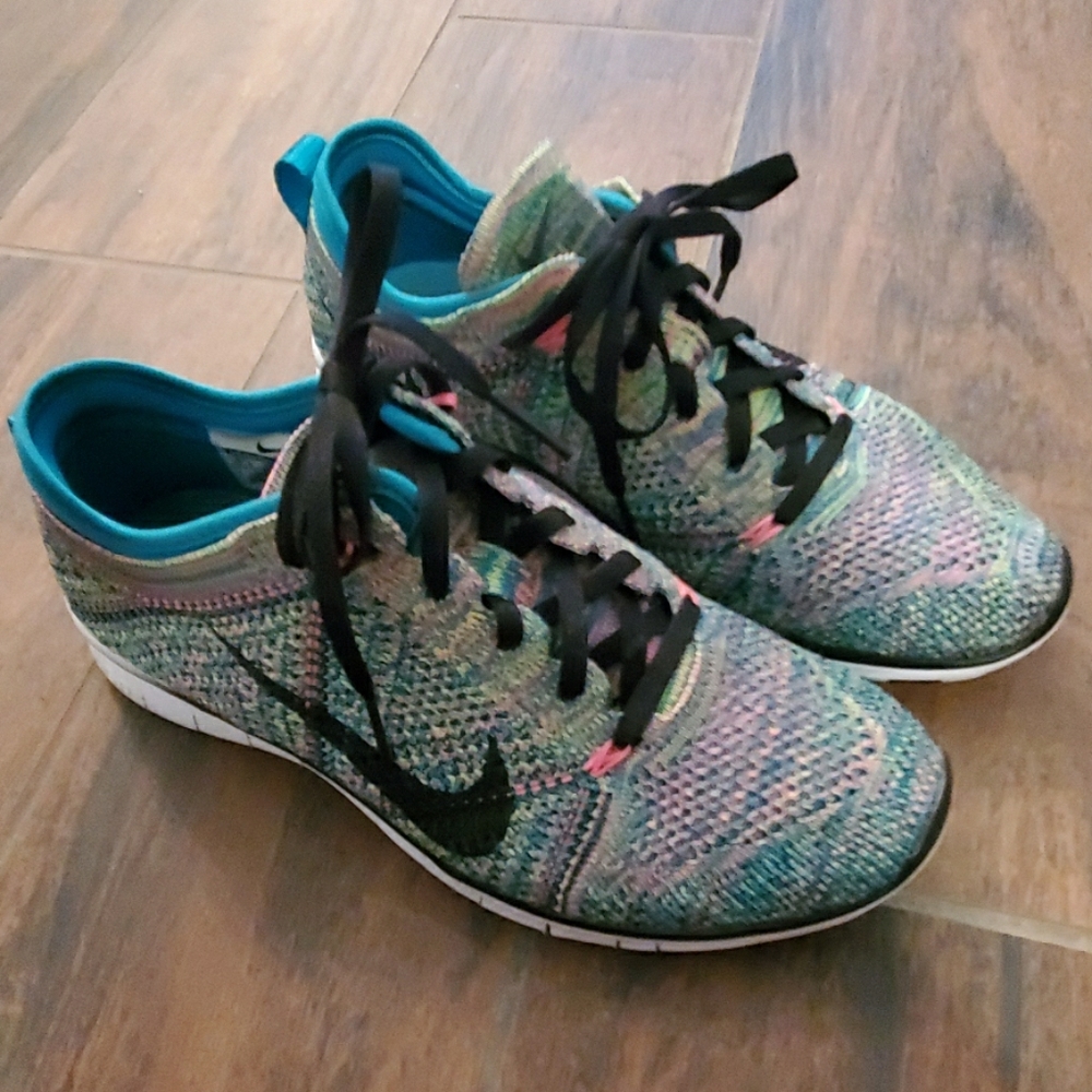 Nikes Free 5.0